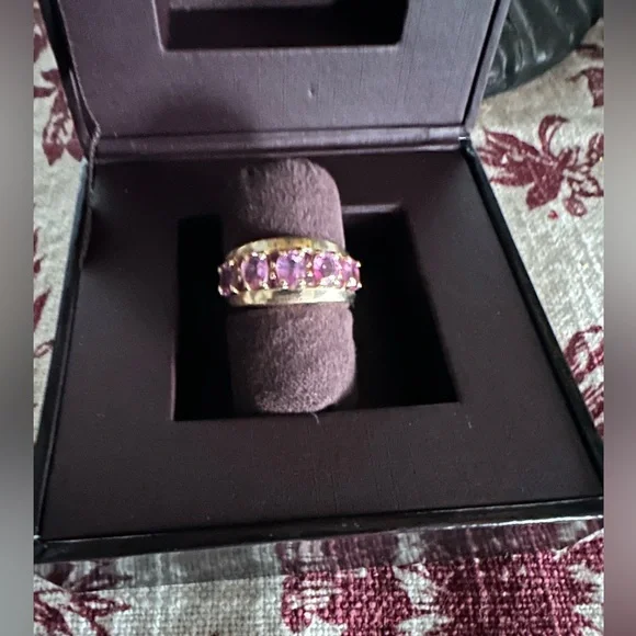 Solid 14Kt Gold Pink Sapphire Ring - Picture 3 of 15